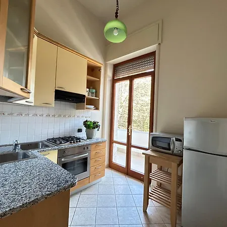 Star 200 Mt Dalla E Parcheggio Privato