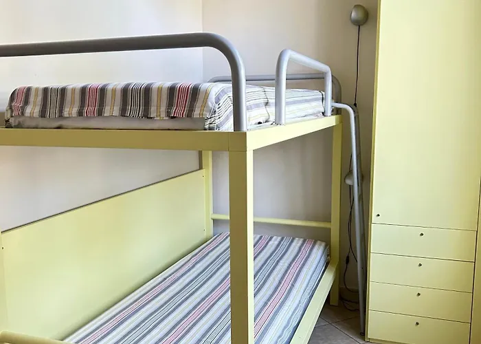 Star 200 Mt Dalla E Parcheggio Privato Viareggio