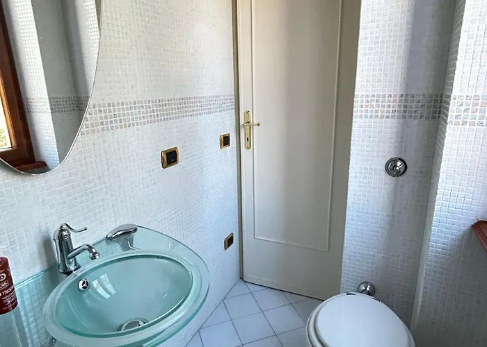 Star 200 Mt Dalla E Parcheggio Privato *