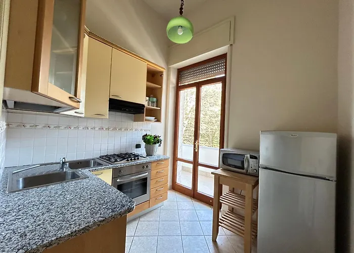 Star 200 Mt Dalla E Parcheggio Privato