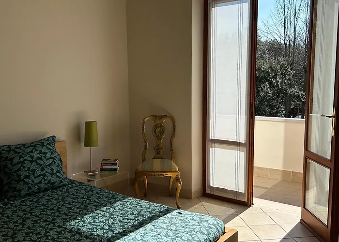 Star 200 Mt Dalla E Parcheggio Privato Viareggio