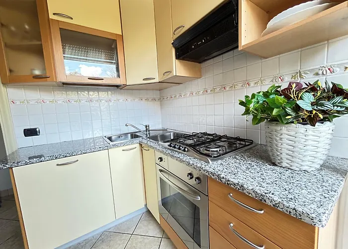 Star 200 Mt Dalla E Parcheggio Privato * Viareggio